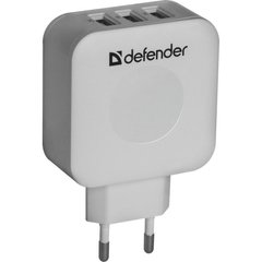 Зарядний пристрій Defender UPA-30 3 порт USB + TypeC, 5V / 4A (83535)