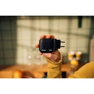Зарядний пристрій Verbatim MiniGaN 70 W 3 ports (2xUSB-C/1xUSB-A) (32229)
