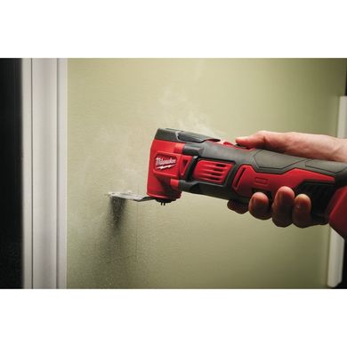 Реноватор Milwaukee M18 BMT-421C, 2Ah+4Ah, кейс (4933446210)