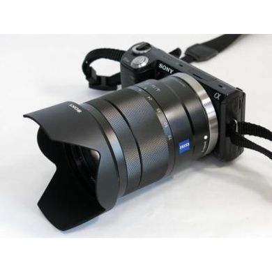 Об'єктив SONY 16-70mm f/4 OSS Carl Zeiss for NEX (SEL1670Z.AE)